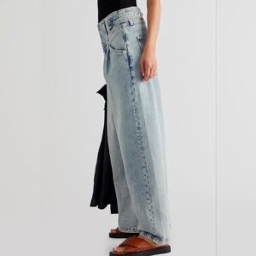 NWOT Free People Light Blue Care FP Super Sweeper Wide Leg Jeans Sz M baggy - Picture 8 of 16